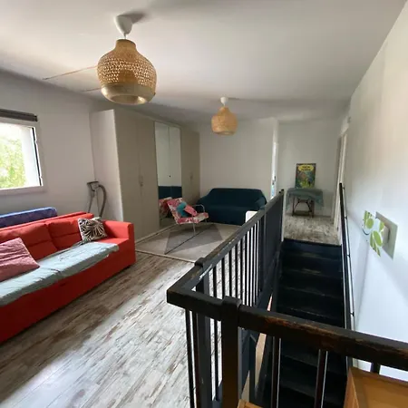 Villa Maison Avec Acces Direct Pistes Cyclables, Piscine Et Jacuzzi